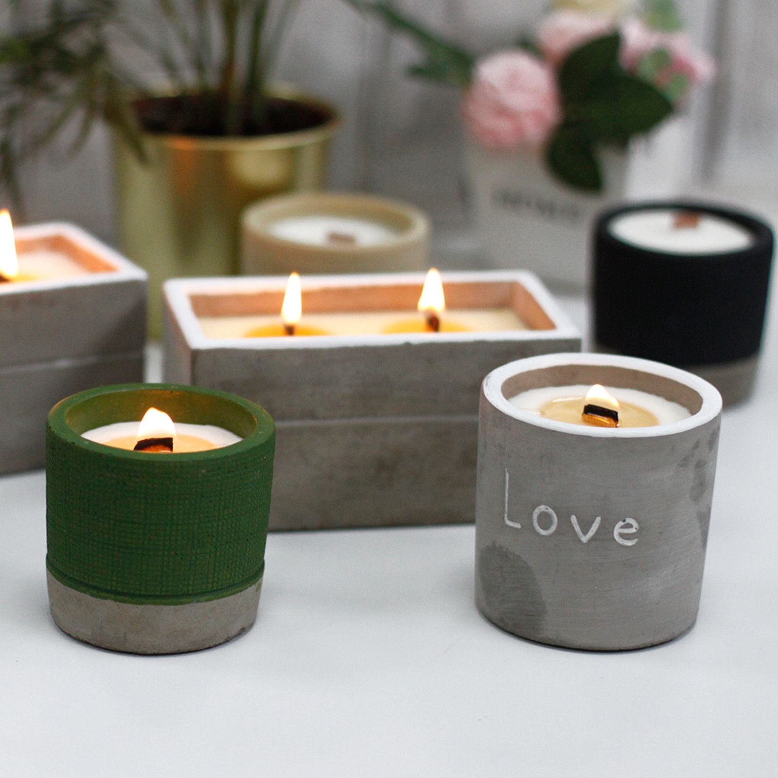 Med Concrete Soy Candle - Berrys - Juniper & Sweet Gin